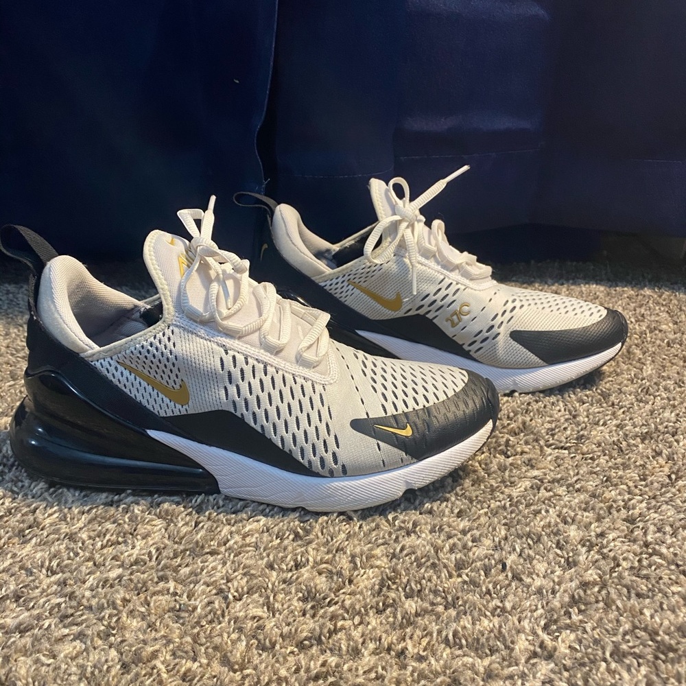Nike Air Max 270